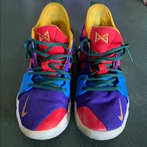 Nike 3/4 basketball shoes